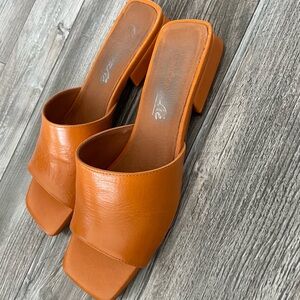 L’INTERVALLE Elegant Orange Women's Slide Sandals